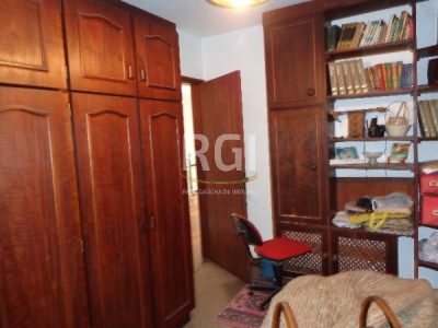 Casa à venda com 280m², 4 quartos, 1 suíte, 3 vagas no bairro Tristeza em Porto Alegre - Foto 19