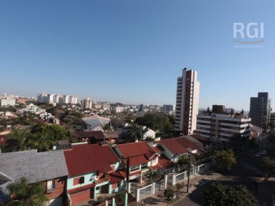 Cobertura à venda com 260m², 3 quartos, 1 suíte, 2 vagas no bairro Jardim Itu em Porto Alegre - Foto 27