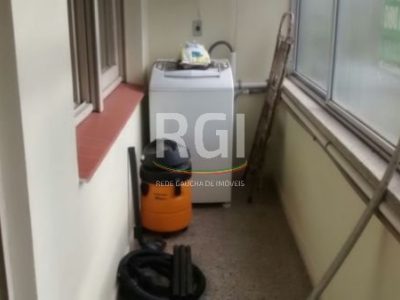 Apartamento à venda com 71m², 2 quartos, 1 vaga no bairro Jardim Planalto em Porto Alegre - Foto 2