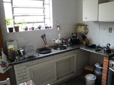 Apartamento à venda com 98m², 3 quartos, 1 vaga no bairro Medianeira em Porto Alegre - Foto 7