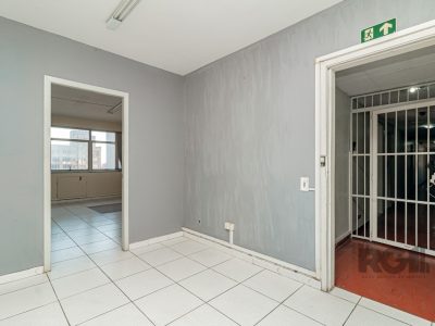 Conjunto/Sala à venda com 293m² no bairro Centro Histórico em Porto Alegre - Foto 5