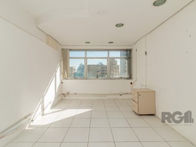 Conjunto/Sala à venda com 293m² no bairro Centro Histórico em Porto Alegre - Foto 17