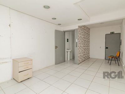 Conjunto/Sala à venda com 293m² no bairro Centro Histórico em Porto Alegre - Foto 18