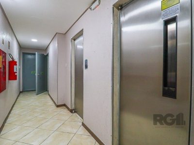 Apartamento à venda com 41m², 1 quarto, 2 vagas no bairro Cidade Baixa em Porto Alegre - Foto 11