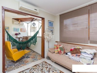 Casa Condominio à venda com 240m², 3 quartos, 1 suíte, 3 vagas no bairro Ipanema em Porto Alegre - Foto 19