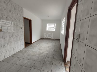 Casa à venda com 135m², 3 quartos, 1 vaga no bairro Medianeira em Porto Alegre - Foto 22