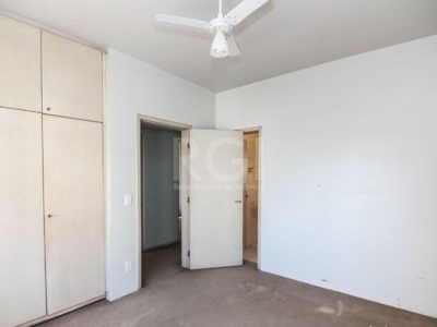 Apartamento à venda com 110m², 3 quartos, 1 suíte, 2 vagas no bairro Independência em Porto Alegre - Foto 9