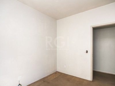 Apartamento à venda com 110m², 3 quartos, 1 suíte, 2 vagas no bairro Independência em Porto Alegre - Foto 10