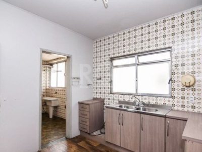 Apartamento à venda com 110m², 3 quartos, 1 suíte, 2 vagas no bairro Independência em Porto Alegre - Foto 12