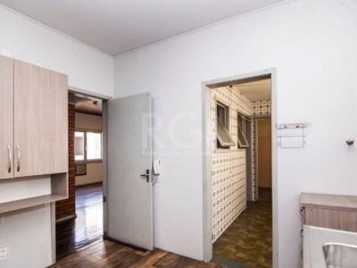 Apartamento à venda com 110m², 3 quartos, 1 suíte, 2 vagas no bairro Independência em Porto Alegre - Foto 13