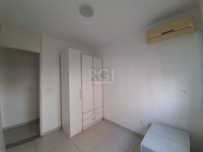 Apartamento à venda com 67m², 3 quartos, 1 suíte, 1 vaga no bairro Tristeza em Porto Alegre - Foto 13