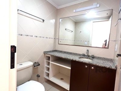 Apartamento à venda com 92m², 3 quartos, 1 suíte, 2 vagas no bairro Vila Ipiranga em Porto Alegre - Foto 13