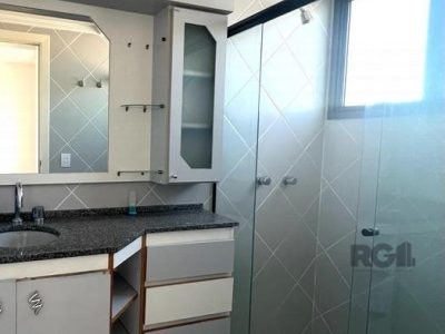 Apartamento à venda com 92m², 3 quartos, 1 suíte, 2 vagas no bairro Vila Ipiranga em Porto Alegre - Foto 11