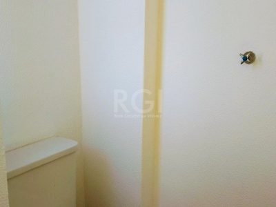 Apartamento à venda com 75m², 2 quartos, 1 vaga no bairro Tristeza em Porto Alegre - Foto 2