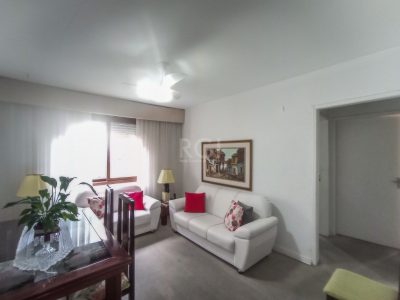 Apartamento à venda com 71m², 2 quartos, 1 vaga no bairro Auxiliadora em Porto Alegre - Foto 3