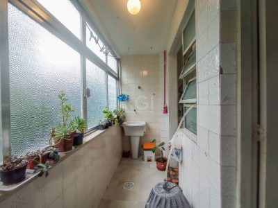 Apartamento à venda com 71m², 2 quartos, 1 vaga no bairro Auxiliadora em Porto Alegre - Foto 8