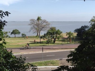 Casa à venda com 45m², 3 quartos no bairro Cristal em Porto Alegre - Foto 12