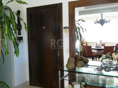 Apartamento à venda com 102m², 3 quartos, 1 suíte, 2 vagas no bairro Santa Tereza em Porto Alegre - Foto 9