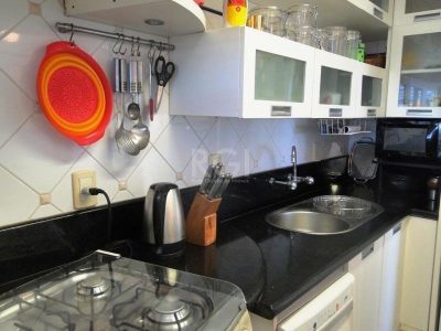 Apartamento à venda com 102m², 3 quartos, 1 suíte, 2 vagas no bairro Santa Tereza em Porto Alegre - Foto 11