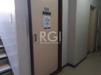 Apartamento à venda com 85m², 3 quartos no bairro Santa Cecília em Porto Alegre - Foto 3