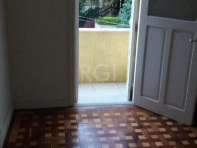 Casa à venda com 300m², 5 quartos, 1 suíte no bairro Bela Vista em Porto Alegre - Foto 11