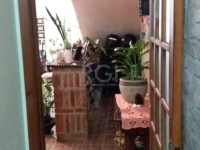 Casa à venda com 300m², 5 quartos, 1 suíte no bairro Bela Vista em Porto Alegre - Foto 31