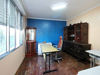 Casa à venda com 360m², 3 quartos, 3 suítes, 4 vagas no bairro Glória em Porto Alegre - Foto 28