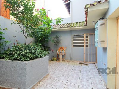 Casa à venda com 360m², 3 quartos, 3 suítes, 4 vagas no bairro Glória em Porto Alegre - Foto 57