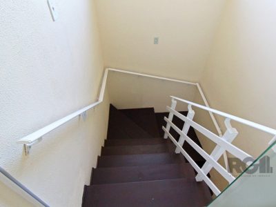 Casa à venda com 360m², 3 quartos, 3 suítes, 4 vagas no bairro Glória em Porto Alegre - Foto 35