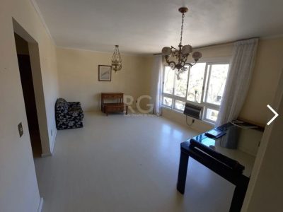 Apartamento à venda com 122m², 3 quartos, 2 vagas no bairro Vila Ipiranga em Porto Alegre - Foto 3