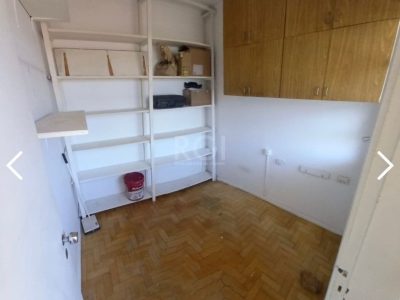 Apartamento à venda com 122m², 3 quartos, 2 vagas no bairro Vila Ipiranga em Porto Alegre - Foto 9