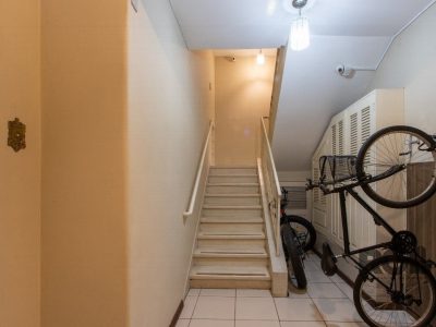 Apartamento à venda com 106m², 3 quartos no bairro Rio Branco em Porto Alegre - Foto 2