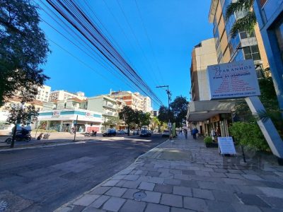 Cobertura à venda com 308m², 3 quartos, 1 suíte, 1 vaga no bairro Floresta em Porto Alegre - Foto 35