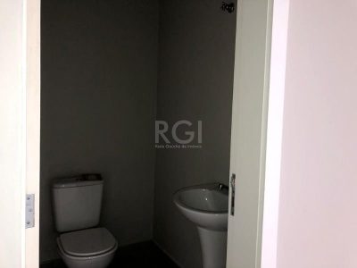 Loja à venda com 165m², 4 vagas no bairro Petrópolis em Porto Alegre - Foto 7