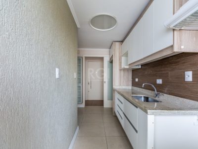 Apartamento à venda com 79m², 3 quartos, 1 vaga no bairro Cristal em Porto Alegre - Foto 2