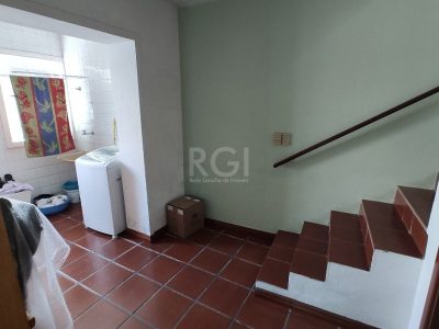 Casa à venda com 240m², 3 quartos, 1 suíte, 1 vaga no bairro Independência em Porto Alegre - Foto 10