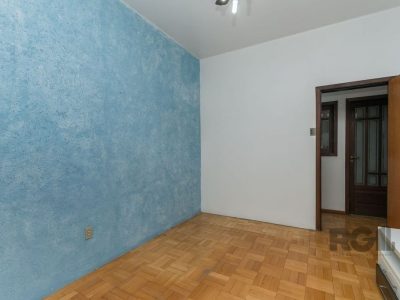 Casa à venda com 150m², 3 quartos, 1 suíte, 2 vagas no bairro Auxiliadora em Porto Alegre - Foto 13