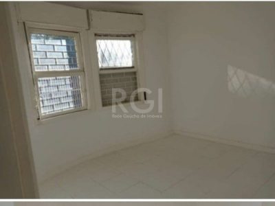 Casa à venda com 200m², 4 quartos, 4 vagas no bairro Passo d'Areia em Porto Alegre - Foto 9