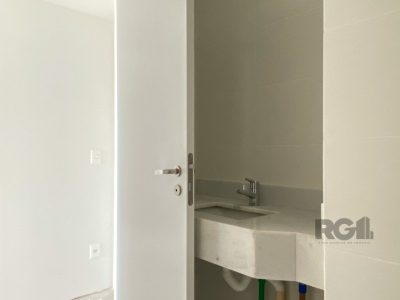 Apartamento à venda com 65m², 2 quartos, 1 suíte, 2 vagas no bairro Petrópolis em Porto Alegre - Foto 28