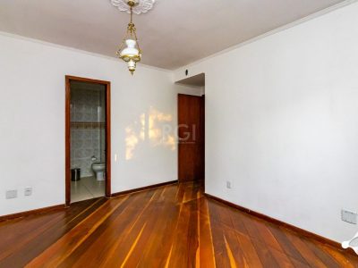 Apartamento à venda com 104m², 3 quartos, 1 suíte, 2 vagas no bairro Jardim Itu em Porto Alegre - Foto 8