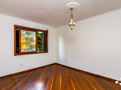 Apartamento à venda com 104m², 3 quartos, 1 suíte, 2 vagas no bairro Jardim Itu em Porto Alegre - Foto 10