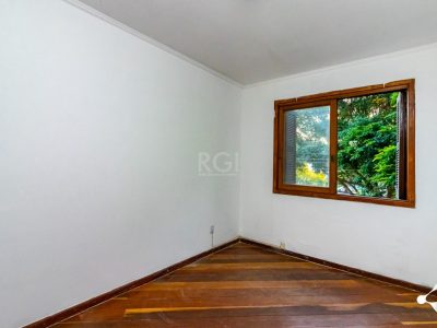 Apartamento à venda com 104m², 3 quartos, 1 suíte, 2 vagas no bairro Jardim Itu em Porto Alegre - Foto 18