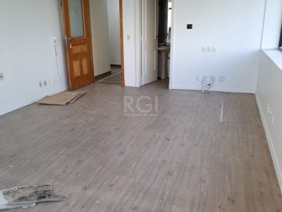 Conjunto/Sala à venda com 32m² no bairro Auxiliadora em Porto Alegre - Foto 4