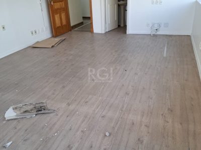 Conjunto/Sala à venda com 32m² no bairro Auxiliadora em Porto Alegre - Foto 5