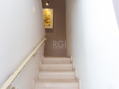 Casa Condominio à venda com 240m², 4 quartos, 1 suíte, 2 vagas no bairro Ipanema em Porto Alegre - Foto 17