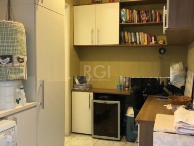 Apartamento à venda com 74m², 2 quartos, 1 vaga no bairro Higienópolis em Porto Alegre - Foto 4