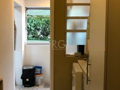 Apartamento à venda com 74m², 2 quartos, 1 vaga no bairro Higienópolis em Porto Alegre - Foto 9