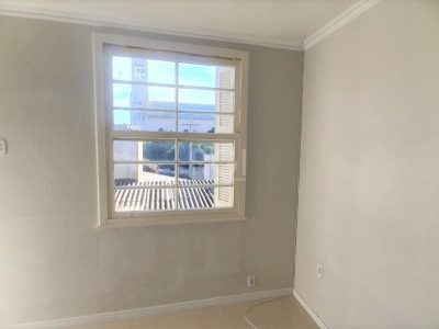 Apartamento à venda com 54m², 1 quarto no bairro Menino Deus em Porto Alegre - Foto 4