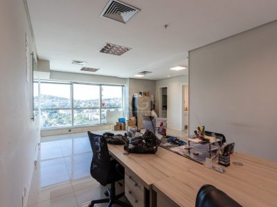 Conjunto/Sala à venda com 210m², 5 vagas no bairro Cristal em Porto Alegre - Foto 34