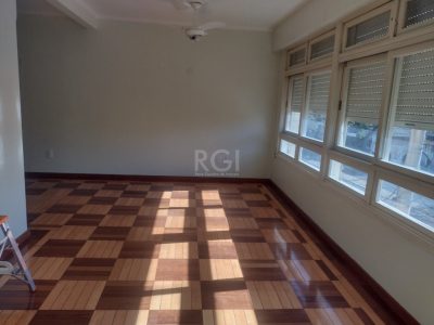 Apartamento à venda com 127m², 3 quartos, 1 vaga no bairro Rio Branco em Porto Alegre - Foto 3